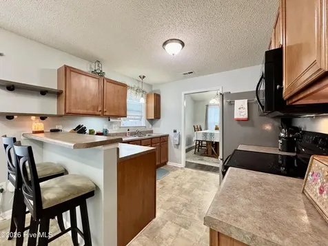 100 Kenmore Court New Bern NC 28560