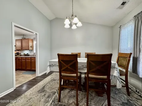 100 Kenmore Court New Bern NC 28560