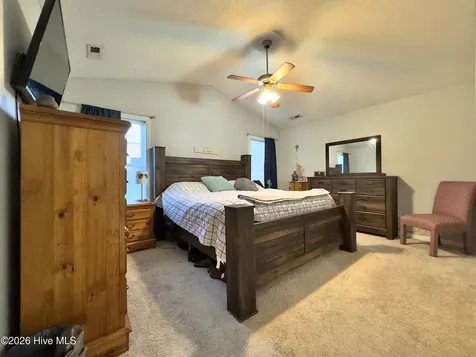 100 Kenmore Court New Bern NC 28560