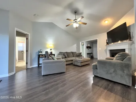 100 Kenmore Court New Bern NC 28560