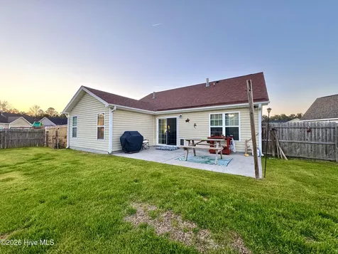 100 Kenmore Court New Bern NC 28560