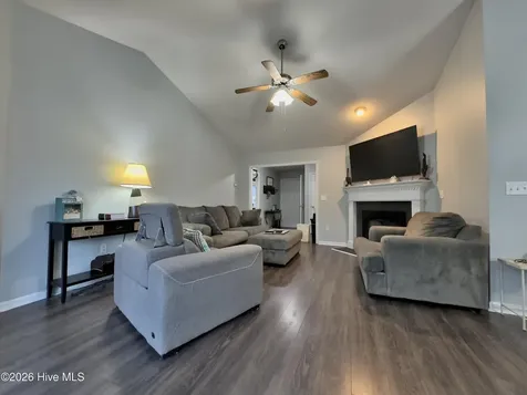 100 Kenmore Court New Bern NC 28560