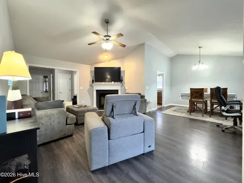 100 Kenmore Court New Bern NC 28560