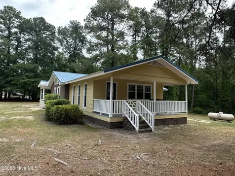 10481 Bostic Road Laurinburg NC 28352