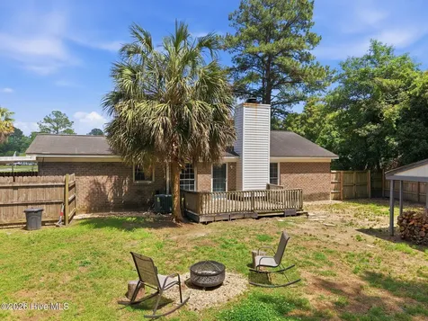 103 King Arthur Road Greenville NC 27858