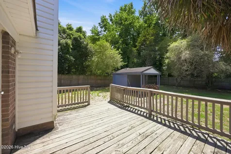 103 King Arthur Road Greenville NC 27858