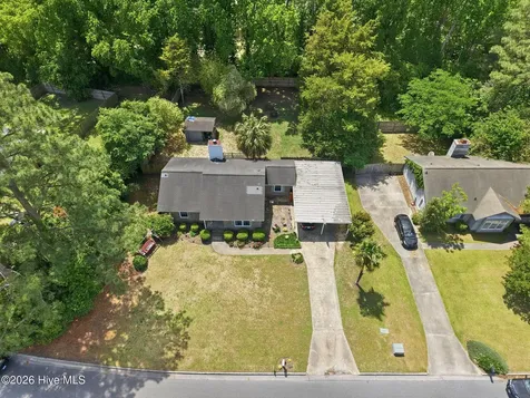 103 King Arthur Road Greenville NC 27858