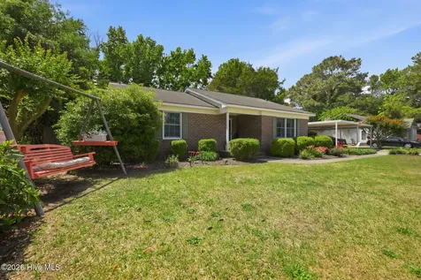 103 King Arthur Road Greenville NC 27858