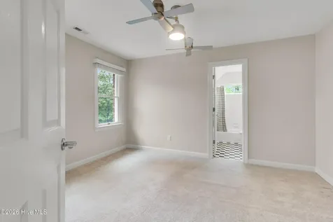 611 Creekwood Drive Trent Woods NC 28562