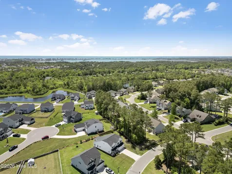 202 E Red Head Circle Sneads Ferry NC 28460