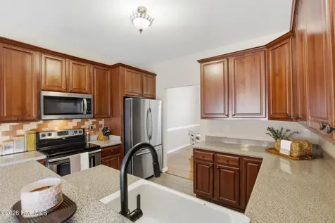 118 Creekside Drive Moyock NC 27958