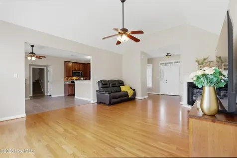 118 Creekside Drive Moyock NC 27958