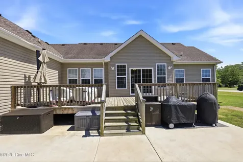 118 Creekside Drive Moyock NC 27958