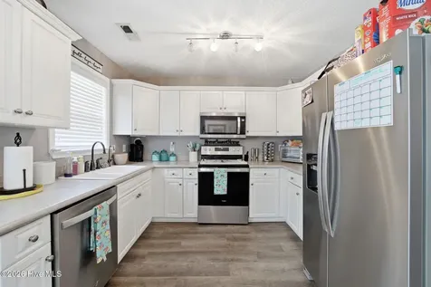 2472 Cardinal Avenue NW Longwood NC 28452