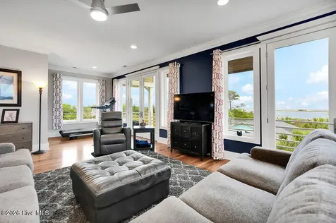 531 E Seaview Road Wilmington NC 28409