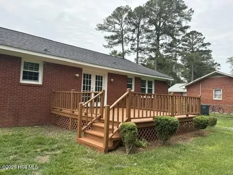 2405 Hardee Road Kinston NC 28504
