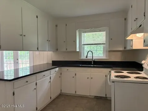 2405 Hardee Road Kinston NC 28504