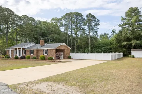 309 W Turlington Street Salemburg NC 28385