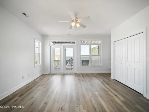 813 Carolina Beach Avenue N Carolina Beach NC 28428
