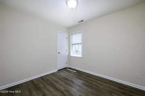 228 Forest Park Drive New Bern NC 28562