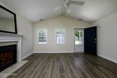 228 Forest Park Drive New Bern NC 28562