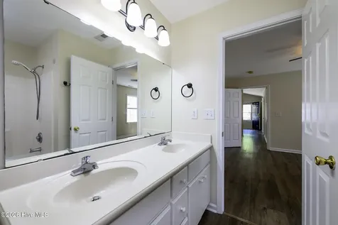 228 Forest Park Drive New Bern NC 28562