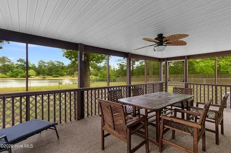 2328 N Lakeview Drive Newport NC 28570