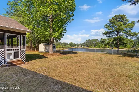2328 N Lakeview Drive Newport NC 28570