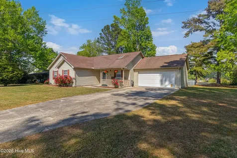 2328 N Lakeview Drive Newport NC 28570