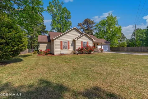 2328 N Lakeview Drive Newport NC 28570