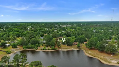 2328 N Lakeview Drive Newport NC 28570