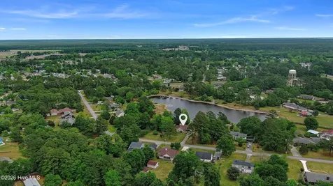 2328 N Lakeview Drive Newport NC 28570