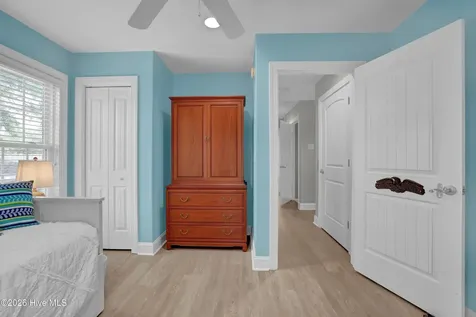 117 Beachwood Drive Surf City NC 28445