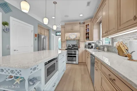 117 Beachwood Drive Surf City NC 28445