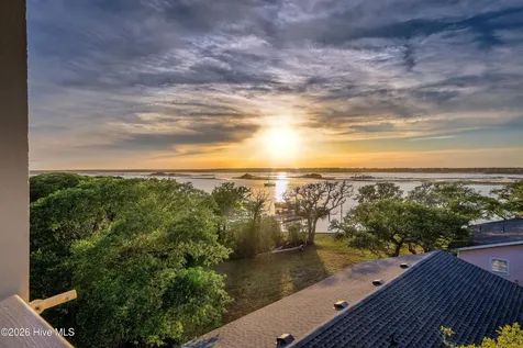 117 Beachwood Drive Surf City NC 28445