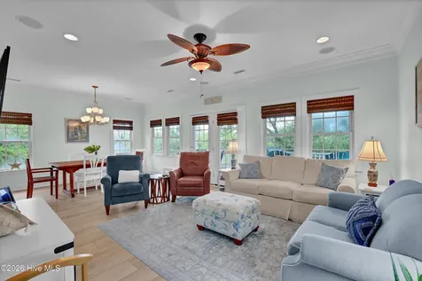 117 Beachwood Drive Surf City NC 28445