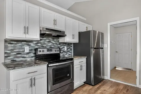 407 Alec Court Hubert NC 28539