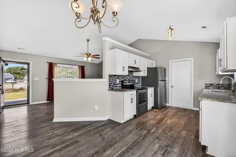 407 Alec Court Hubert NC 28539