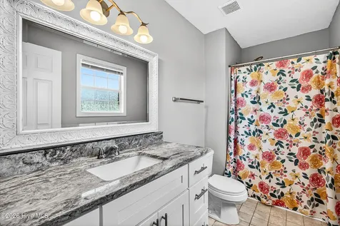 407 Alec Court Hubert NC 28539