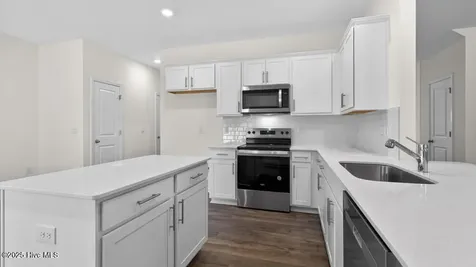 1121 Shoreline Drive Vass NC 28394