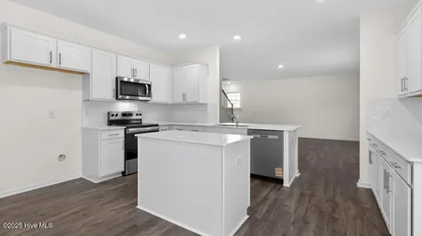 1121 Shoreline Drive Vass NC 28394