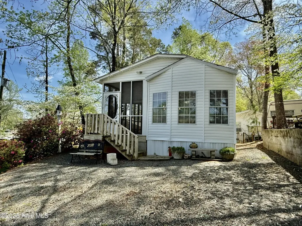 120 Overland Trail Mount Gilead NC 27306