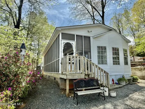 120 Overland Trail Mount Gilead NC 27306
