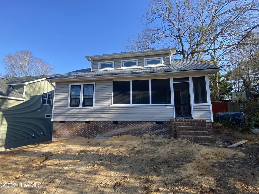404 Summit Street Aberdeen NC 28315