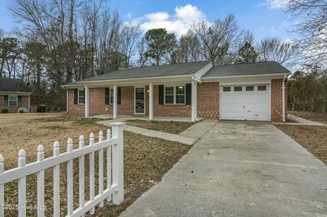 236 White Oak Boulevard Jacksonville NC 28546