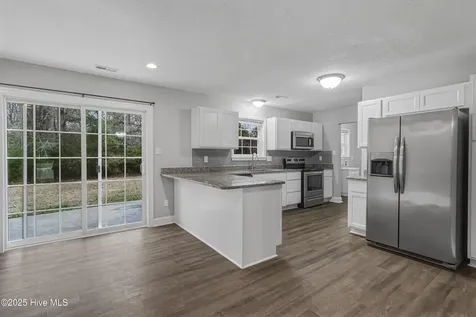 236 White Oak Boulevard Jacksonville NC 28546