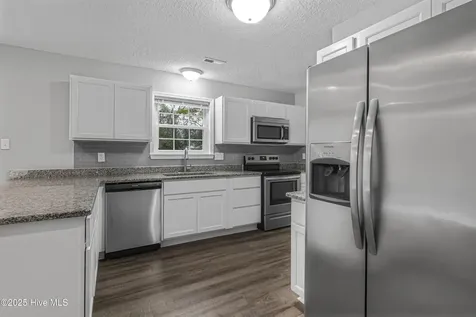 236 White Oak Boulevard Jacksonville NC 28546