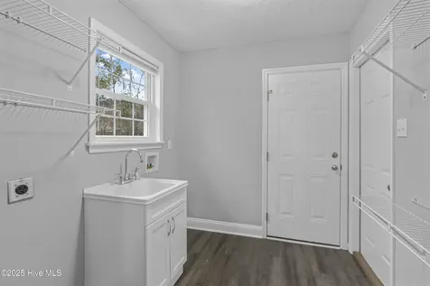 236 White Oak Boulevard Jacksonville NC 28546