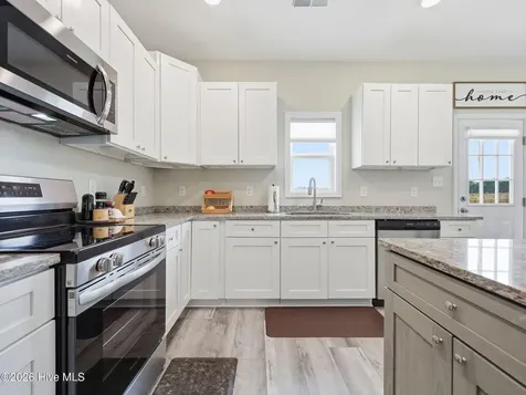 120 Cypress Manor Court Jacksonville NC 28540
