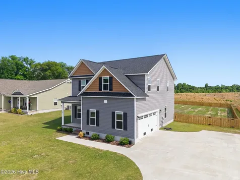 120 Cypress Manor Court Jacksonville NC 28540